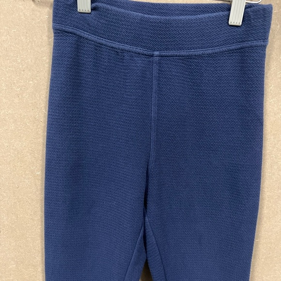 Offline by Aerie size XS dark blue flare pants with pockets on the back - Picture 4 of 11